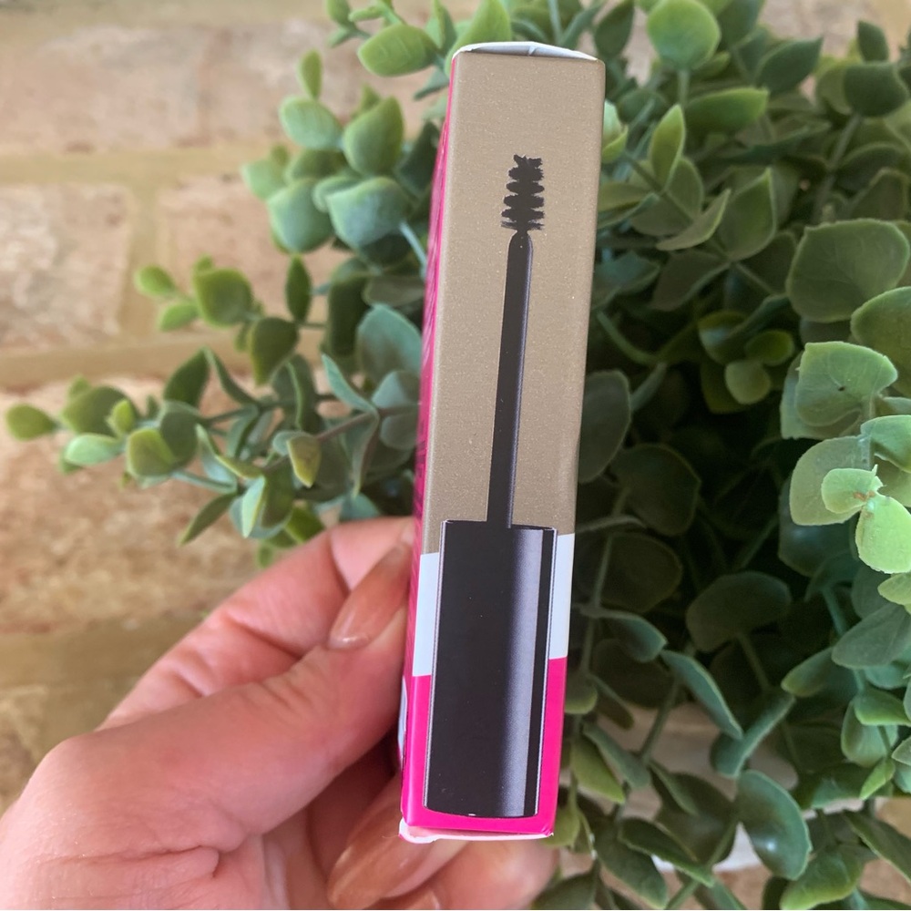 ✨$7✨ NYX Professional Makeup | The Brow Glue | Taupe - Picture 5 of 7